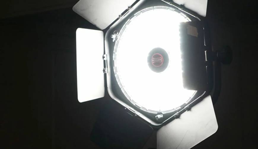 建立品牌粉丝议会！秭归县广告片拍摄公司赋能年轻人参与决策链